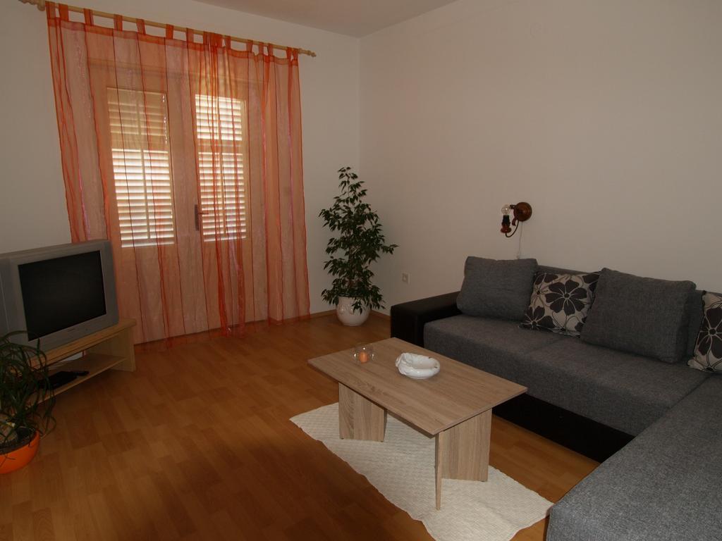 Apartment Dudic Palit Exteriör bild